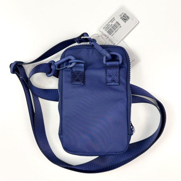 Lululemon Zip Top Crossbody Bag - Picture 4 of 8